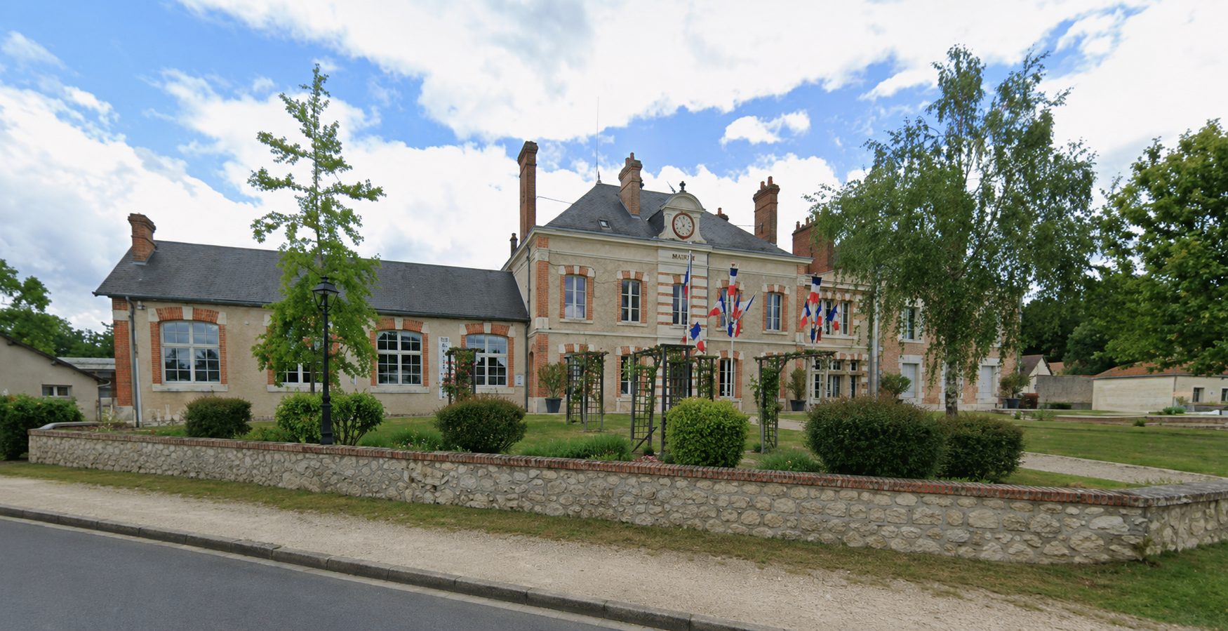 Mairie de Dhuizon